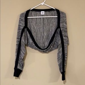 Cabi #3103 “Horizontal” Shrug